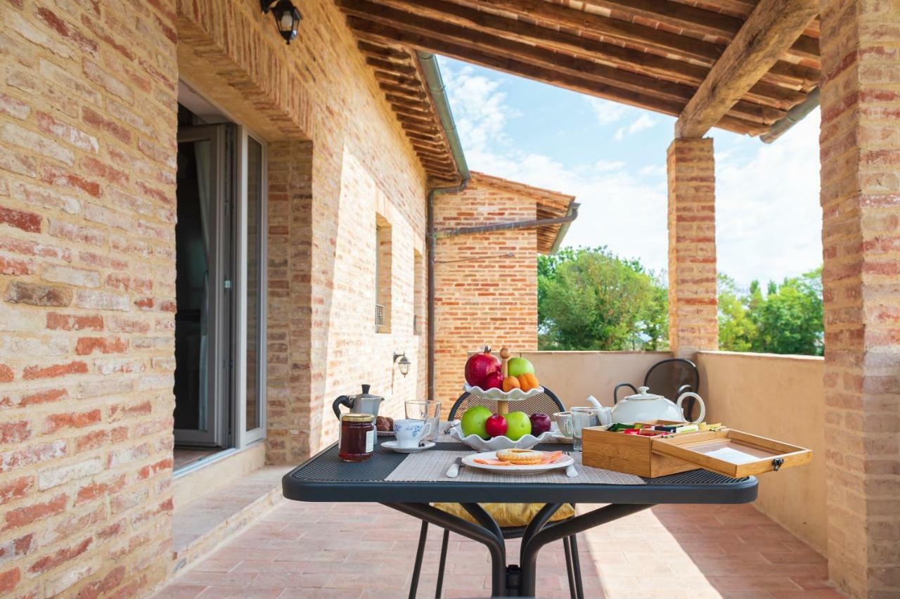 Bed & Breakfast Tenuta La Santissima San Rocco a Pilli
